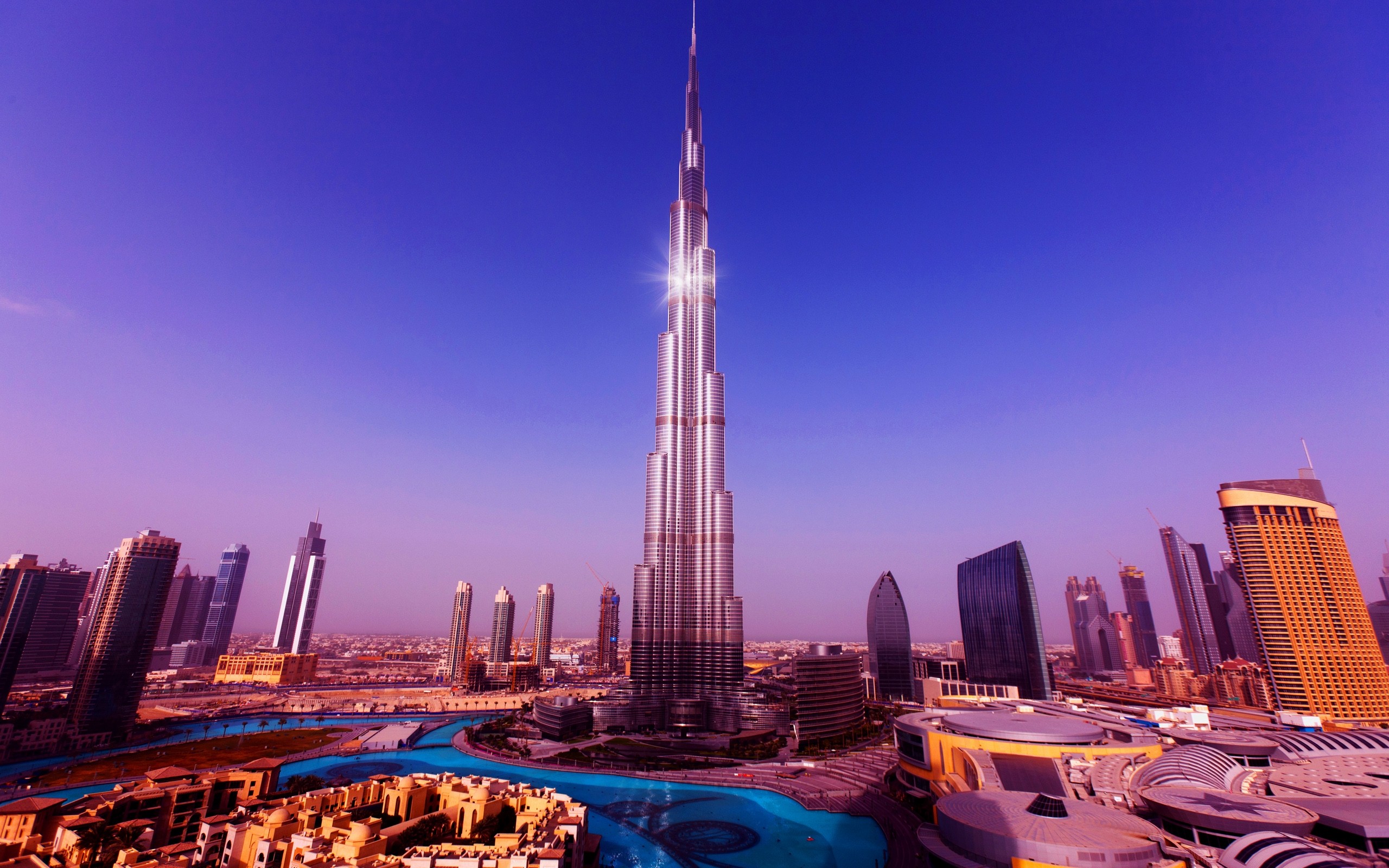 самое высокое здание мира на 2018 г. Бурдж Халифа - Дубай